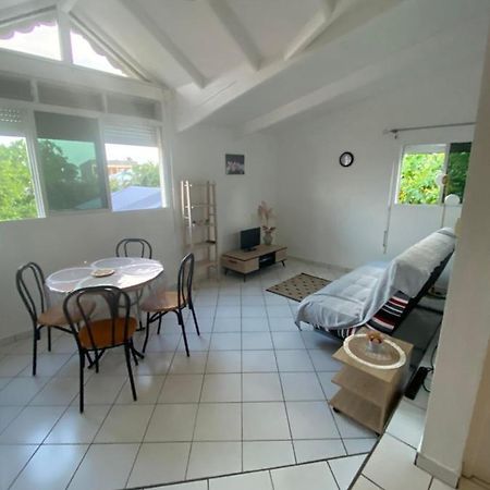 Appartements: Plage & Commerces A 200M Сент-Анн Екстер'єр фото