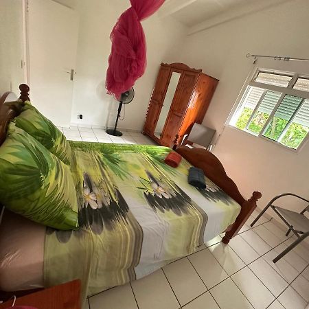 Appartements: Plage & Commerces A 200M Сент-Анн Екстер'єр фото