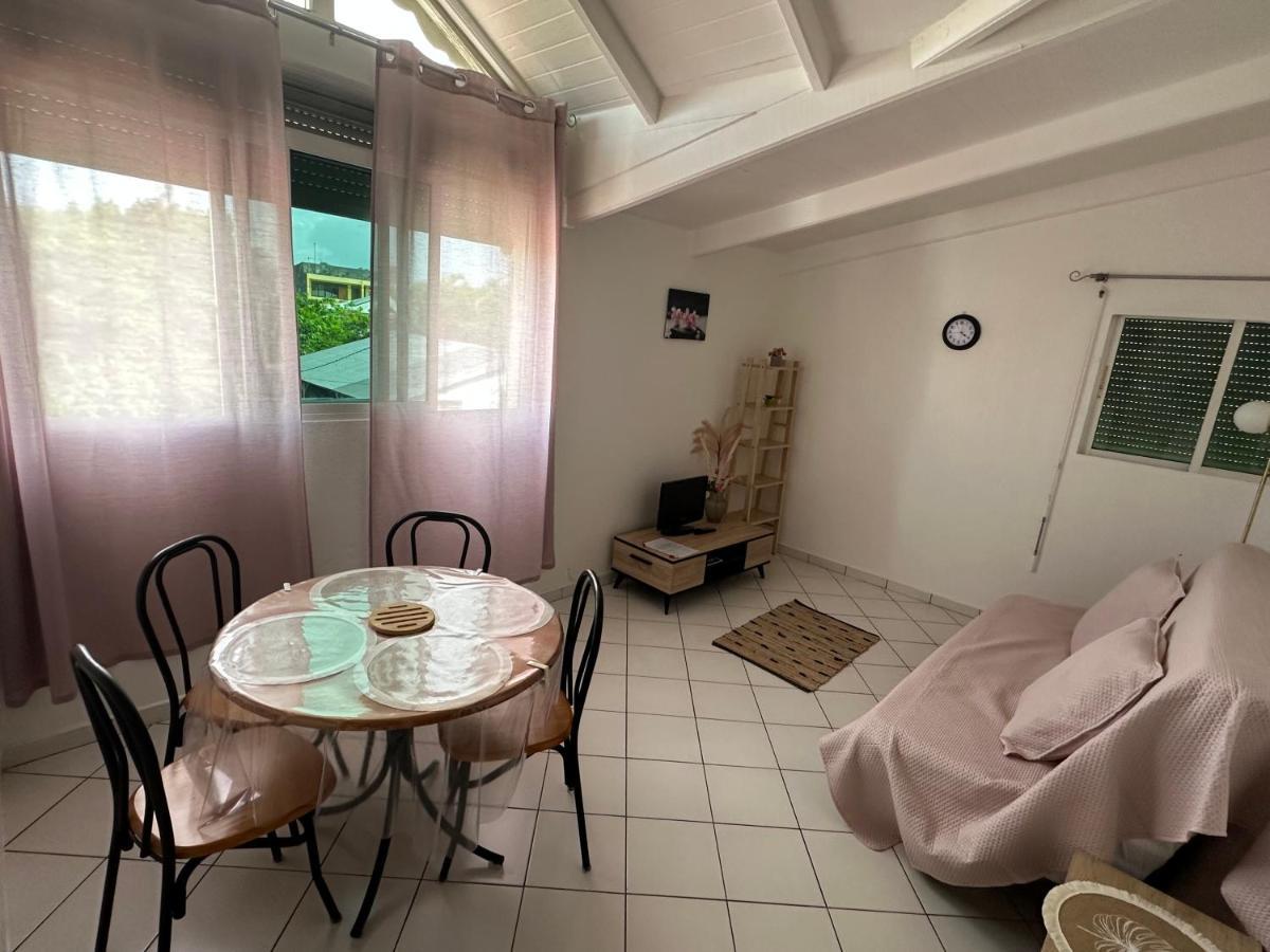 Appartements: Plage & Commerces A 200M Сент-Анн Екстер'єр фото